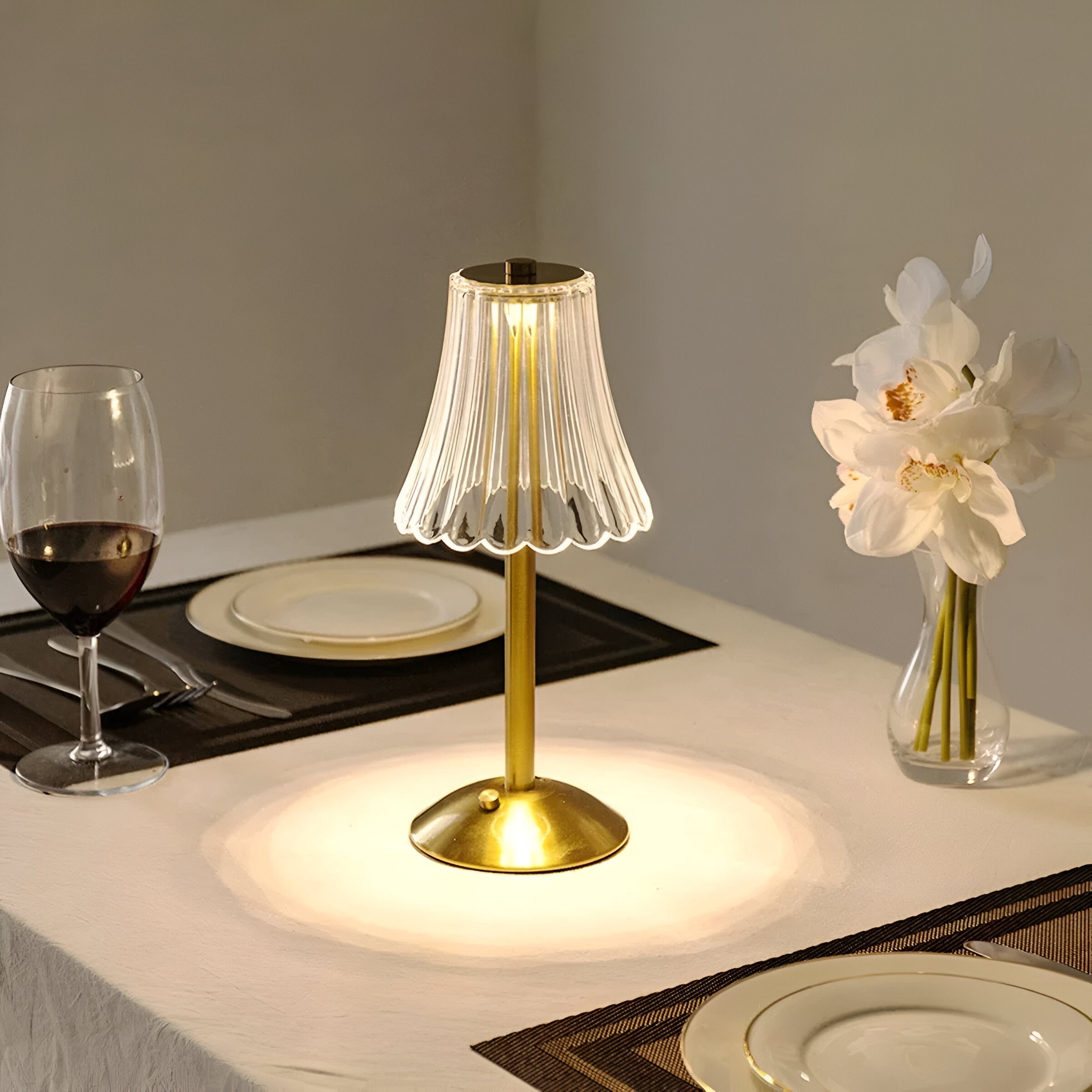 CrystalGlow | Vintage draadloze tafellamp met chic design