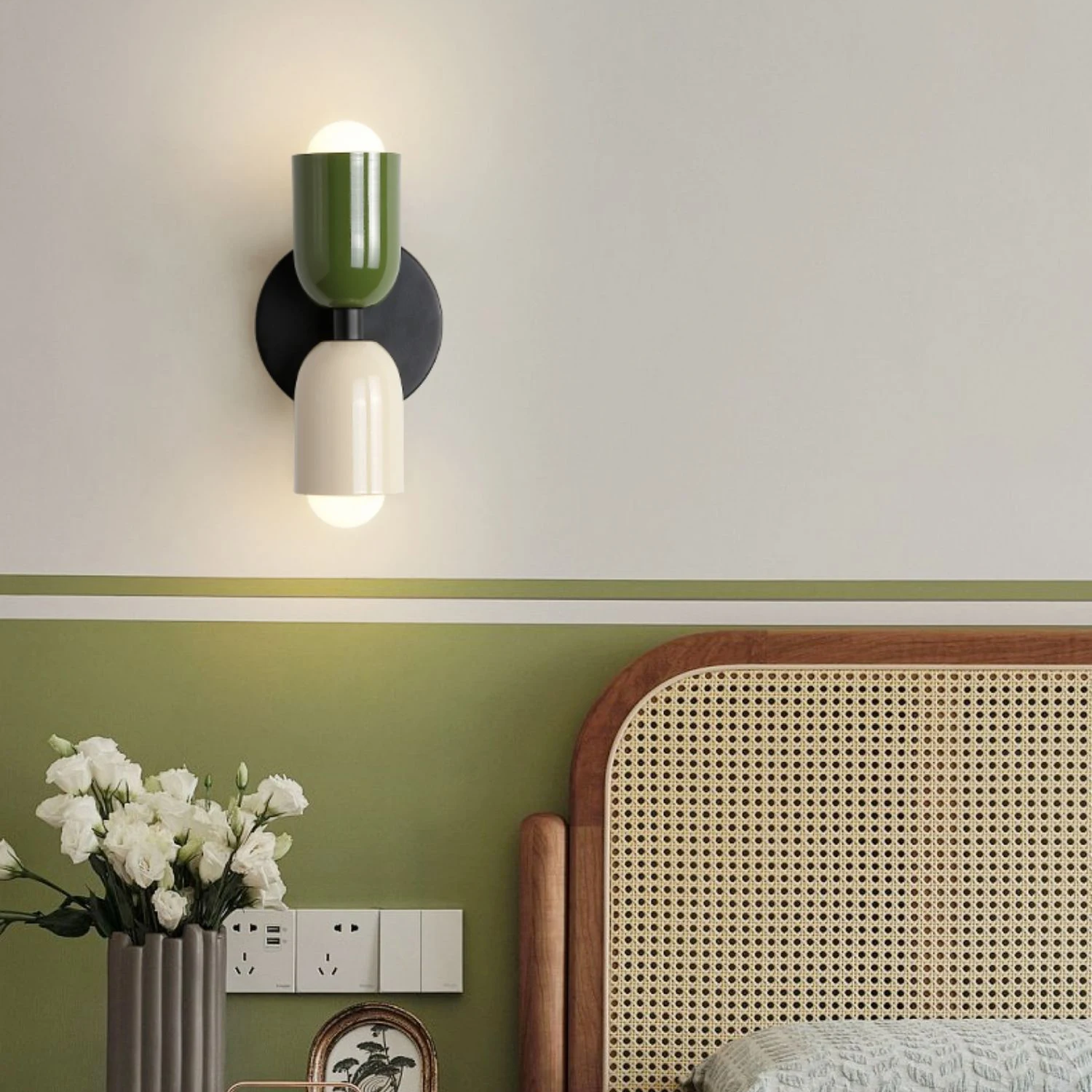 EssentialNordic | Dubbele LED-wandlamp van roestvrij staal