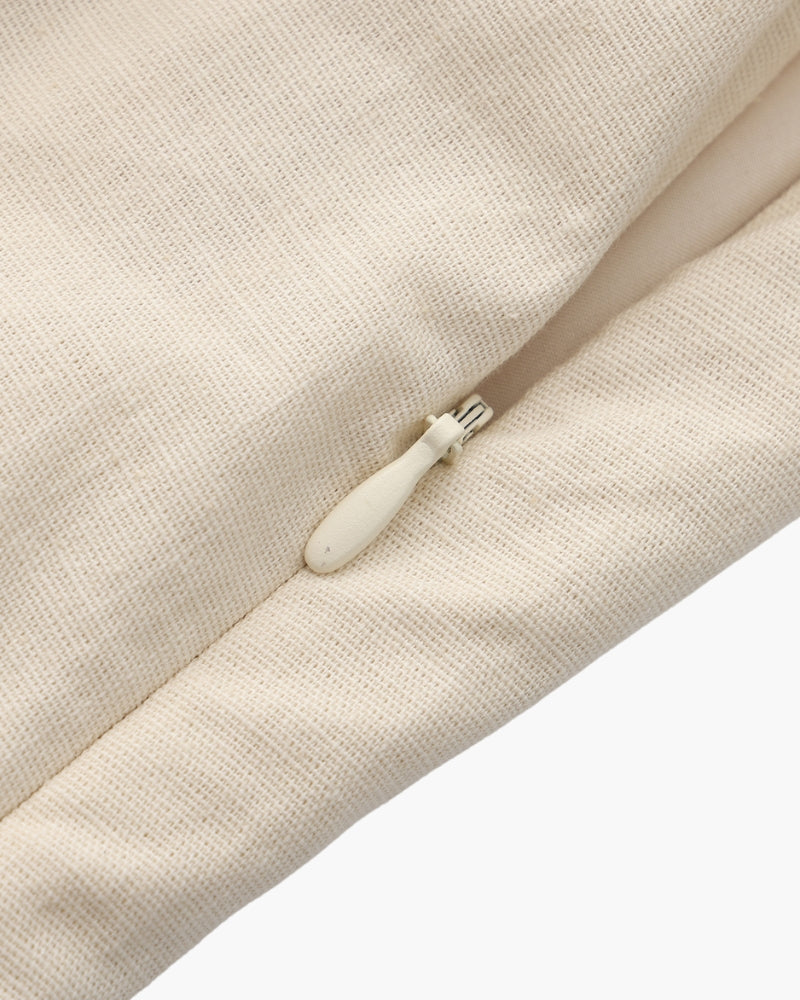 Elegante jurk met sculpturale details