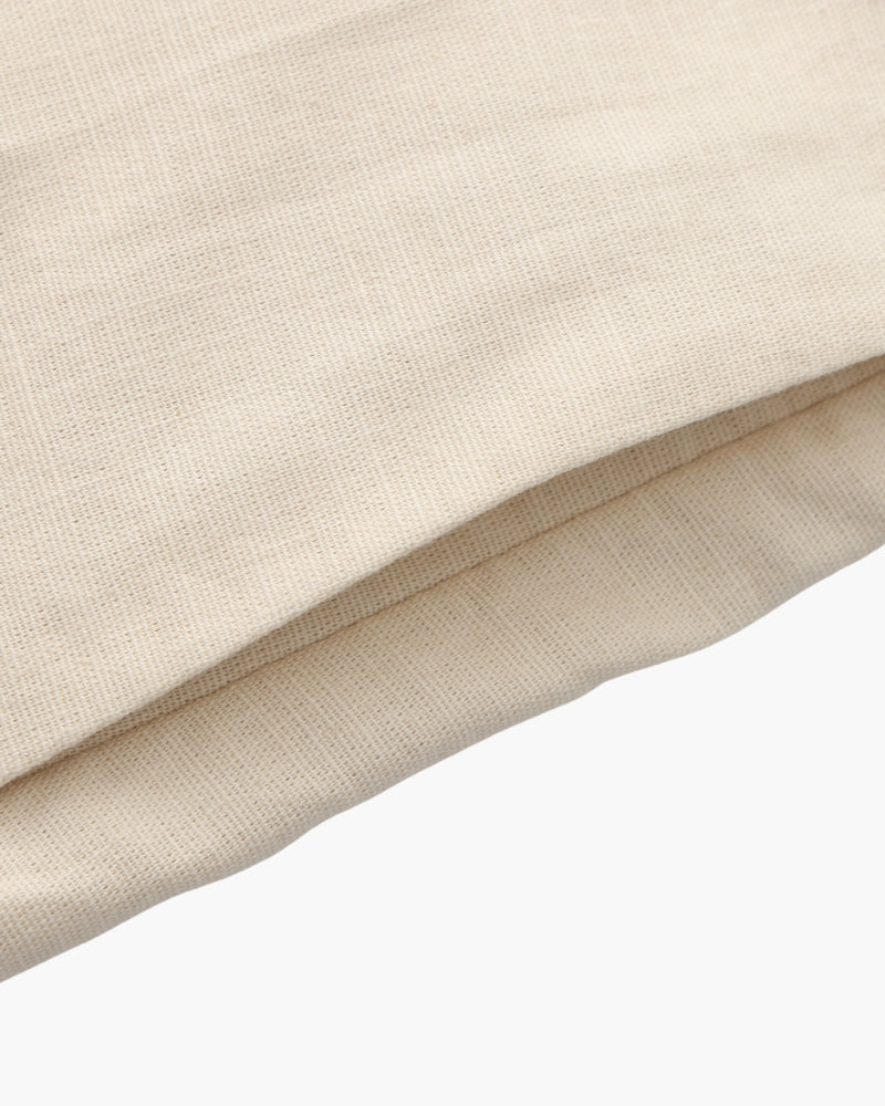 Elegante jurk met sculpturale details
